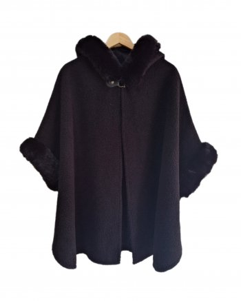 Poncho preto de capuz  G