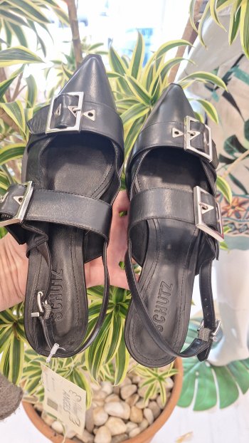 sapatilha slingback  36 Schutz